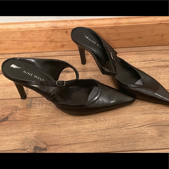Black Nine West black leather heels - Picture 1 of 5